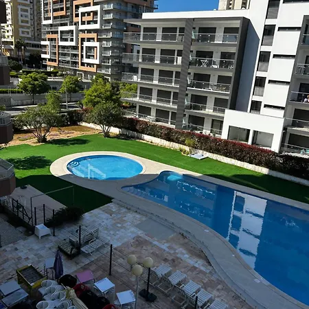 Apartment Bright Withpool Portimao